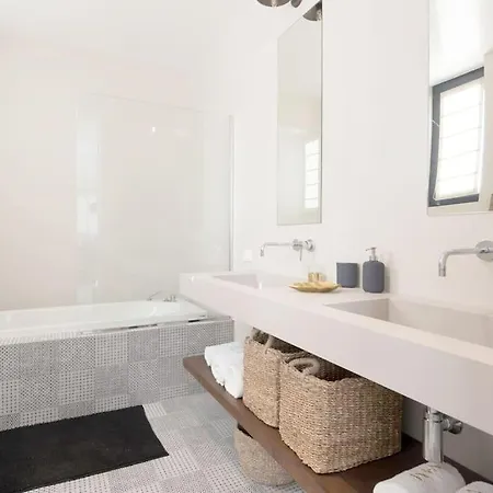 Villa Mira 57 By Raro