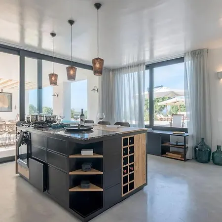 Villa Mira 57 By Raro